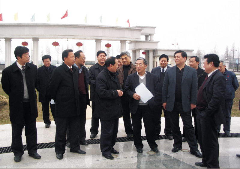 2006年2月12日,湖北省常务副省长周坚卫到公司调研